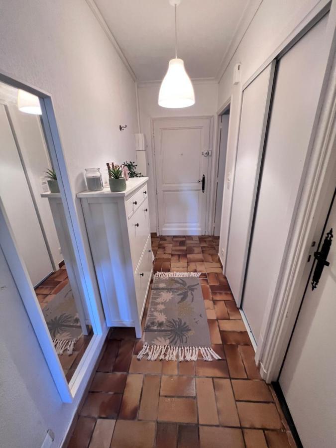En Rez De Jardin Dans Apartment Hyères