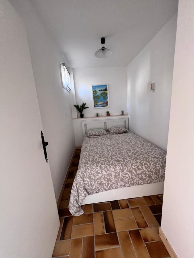 En Rez De Jardin Dans Apartment Hyeres